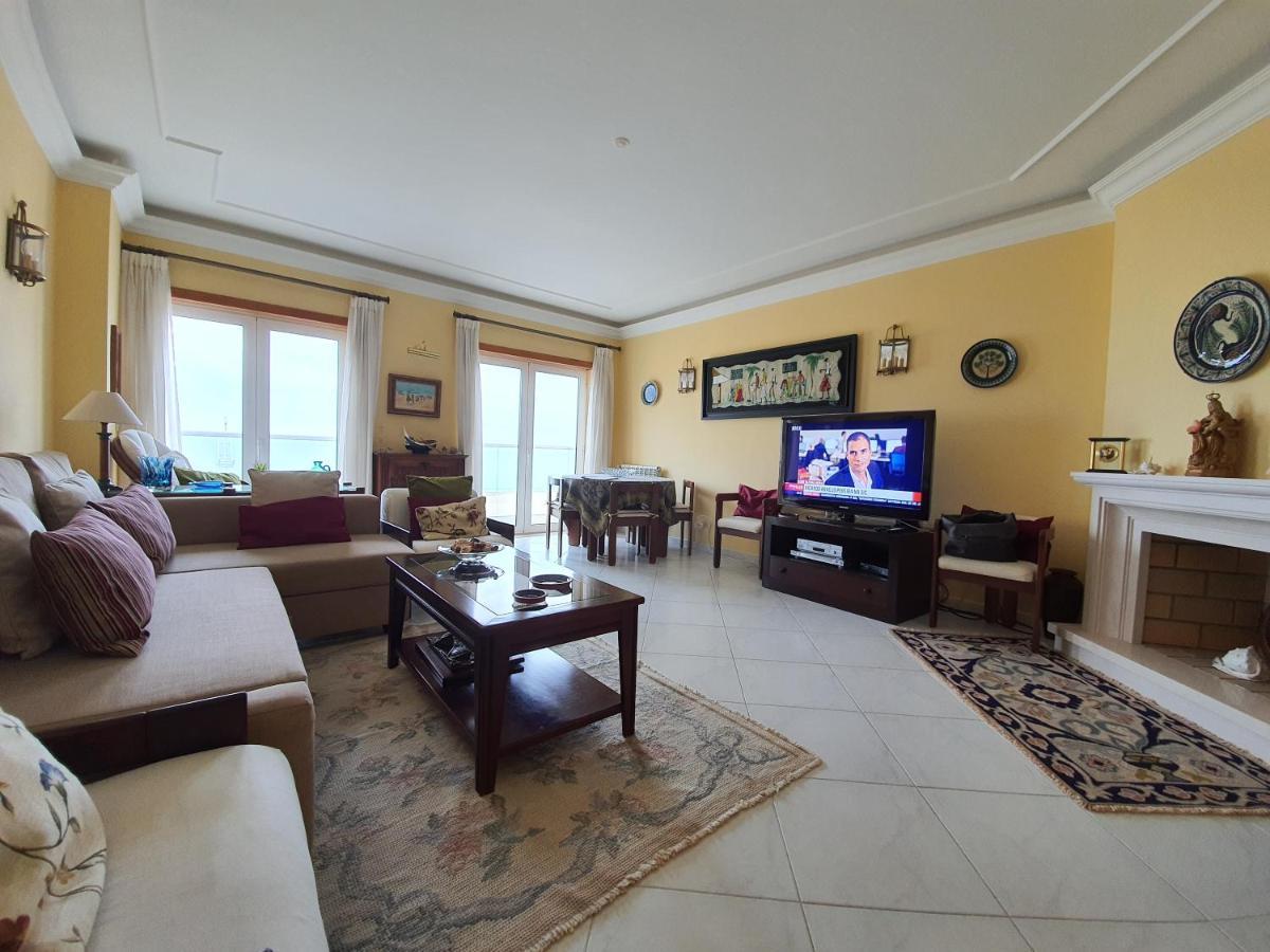 Nazare Apartamento Em Frente Ao Mar Екстер'єр фото