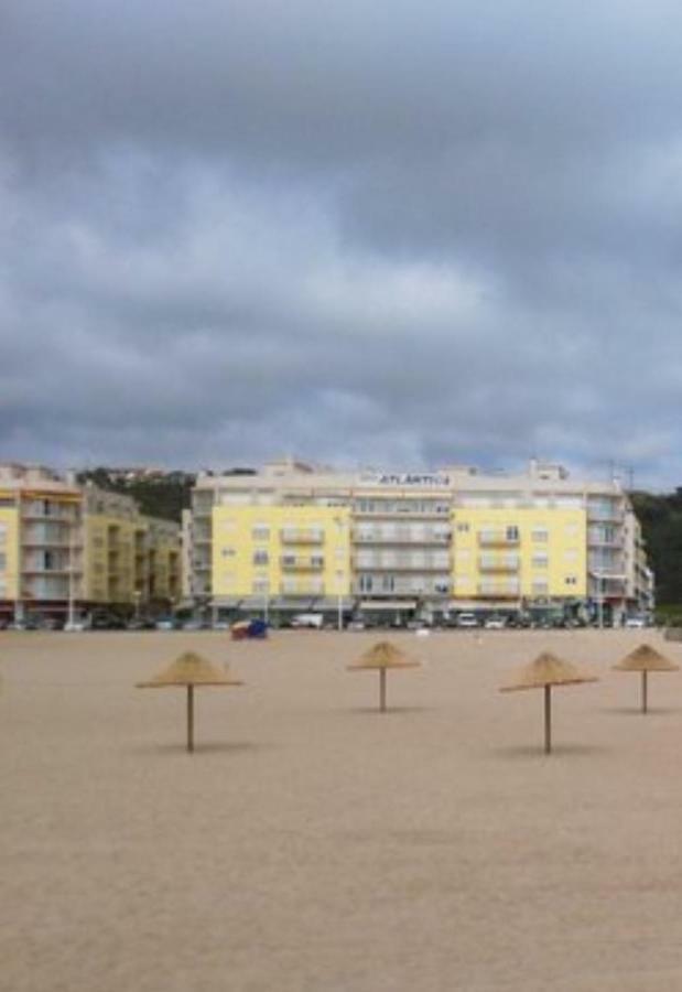 Nazare Apartamento Em Frente Ao Mar Екстер'єр фото