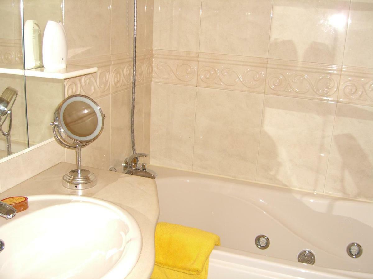 Nazare Apartamento Em Frente Ao Mar Екстер'єр фото